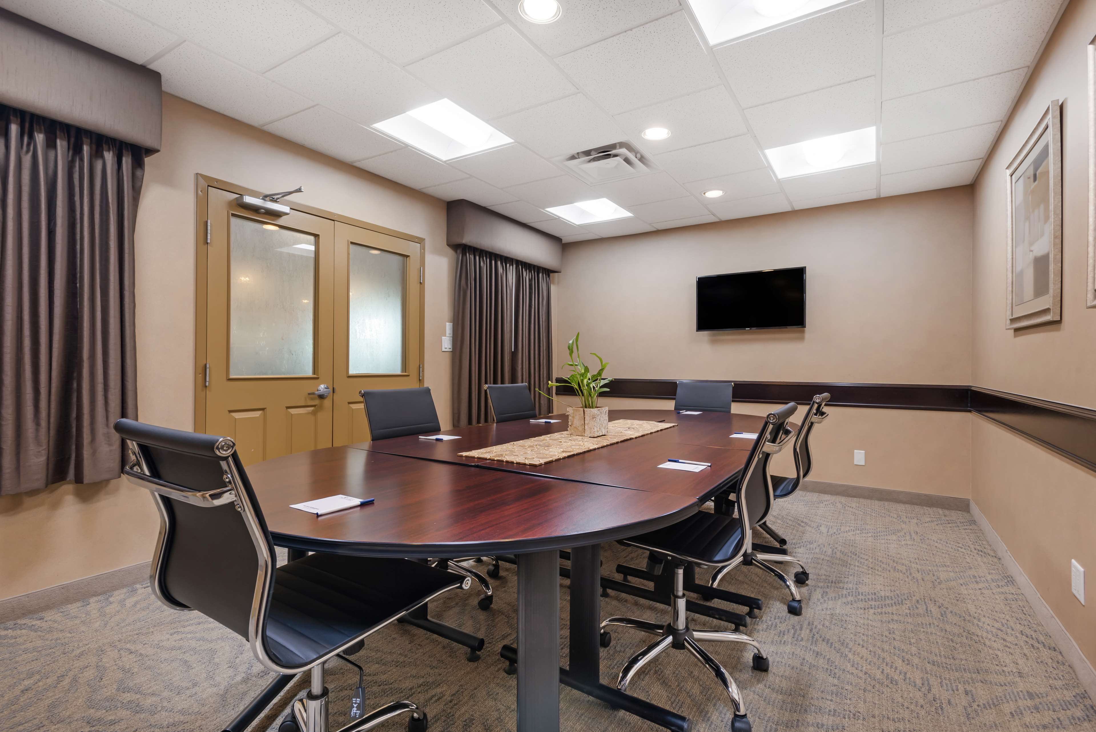 Best Western Rocky Mountain House Inn & Suites
