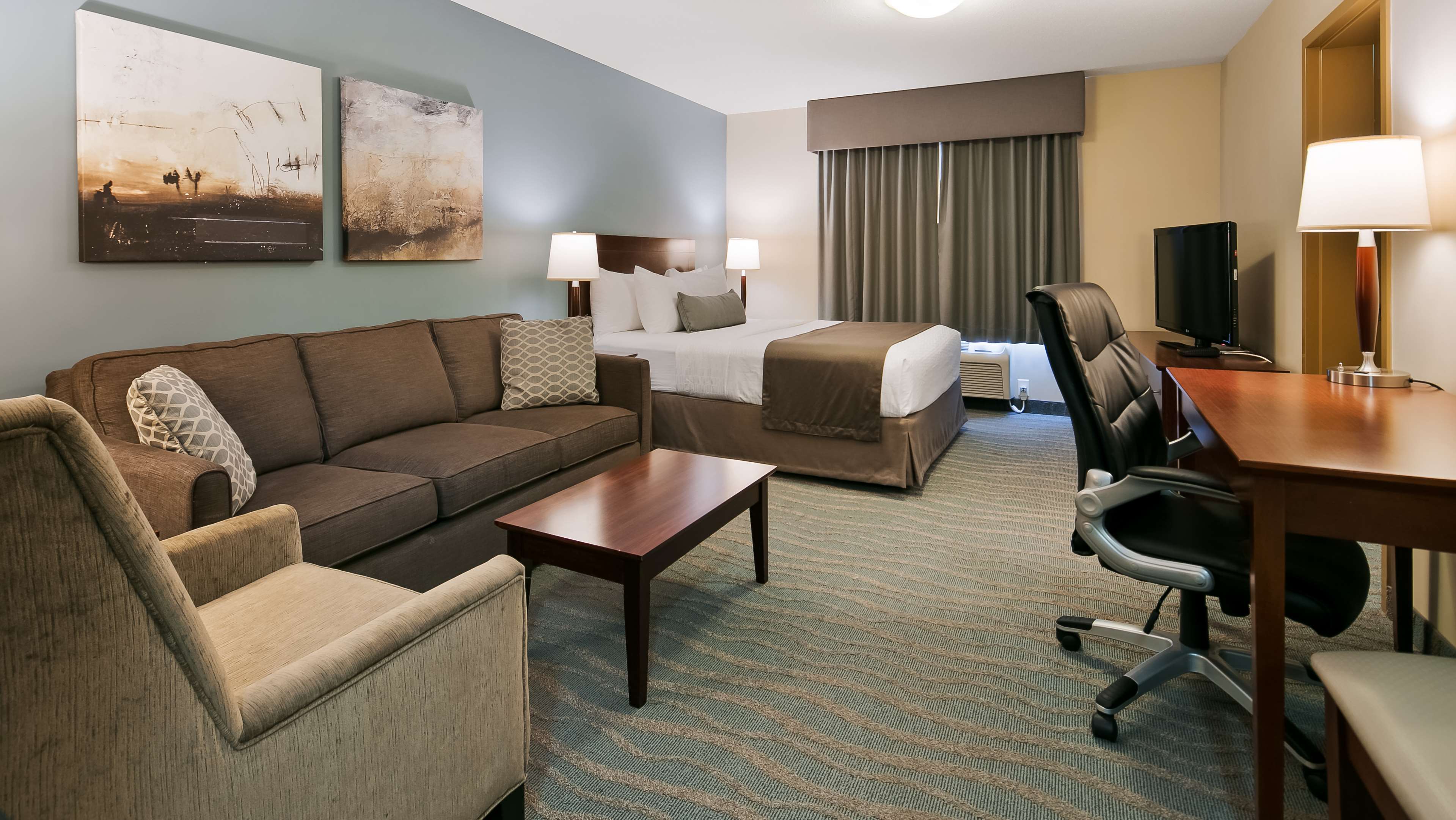 Best Western Rocky Mountain House Inn & Suites
