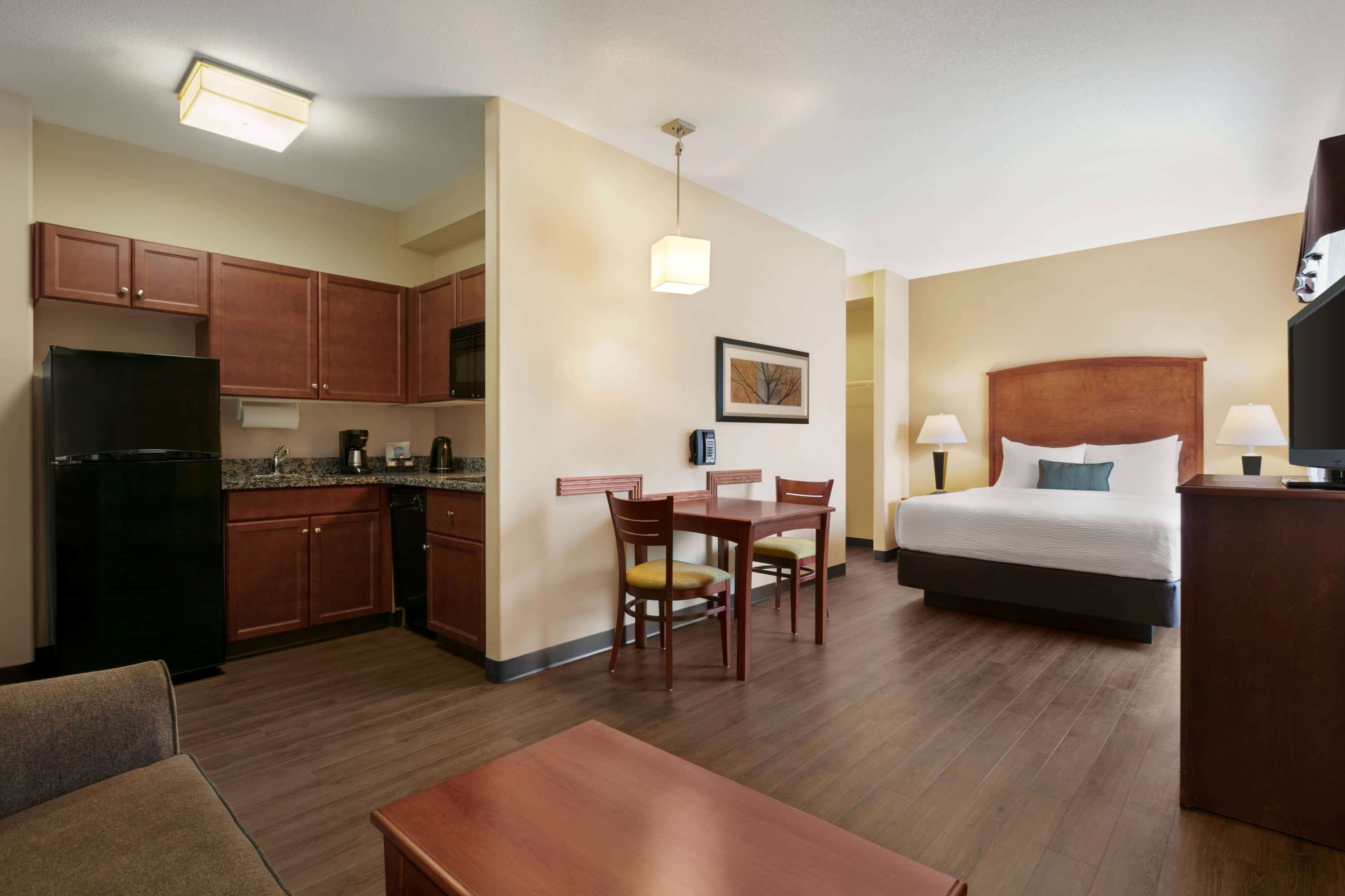 Days Inn & Suites by Wyndham Sherwood Park Edmonton