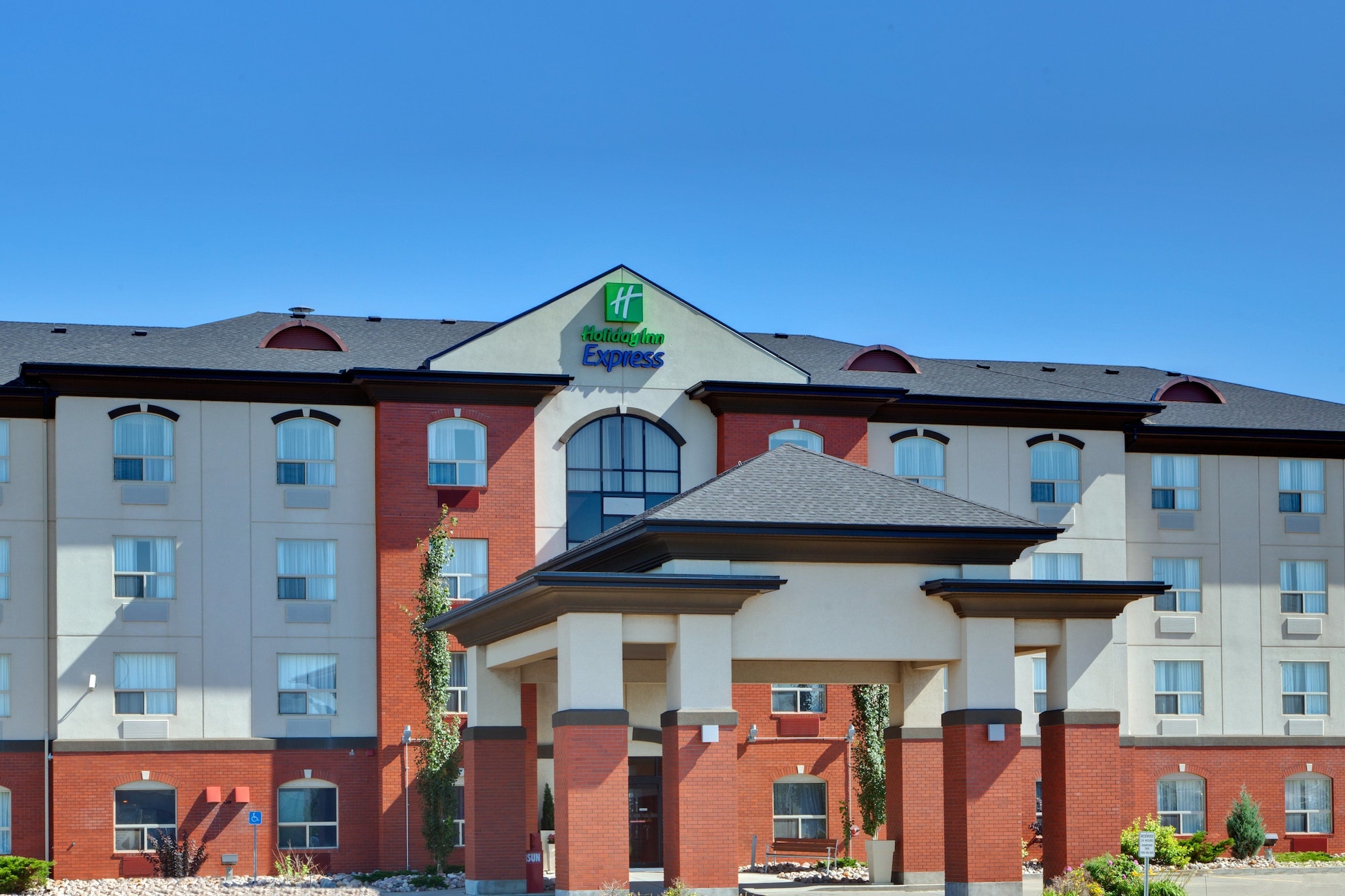 Holiday Inn Express & Suites Sherwood Park-Edmonton Area
