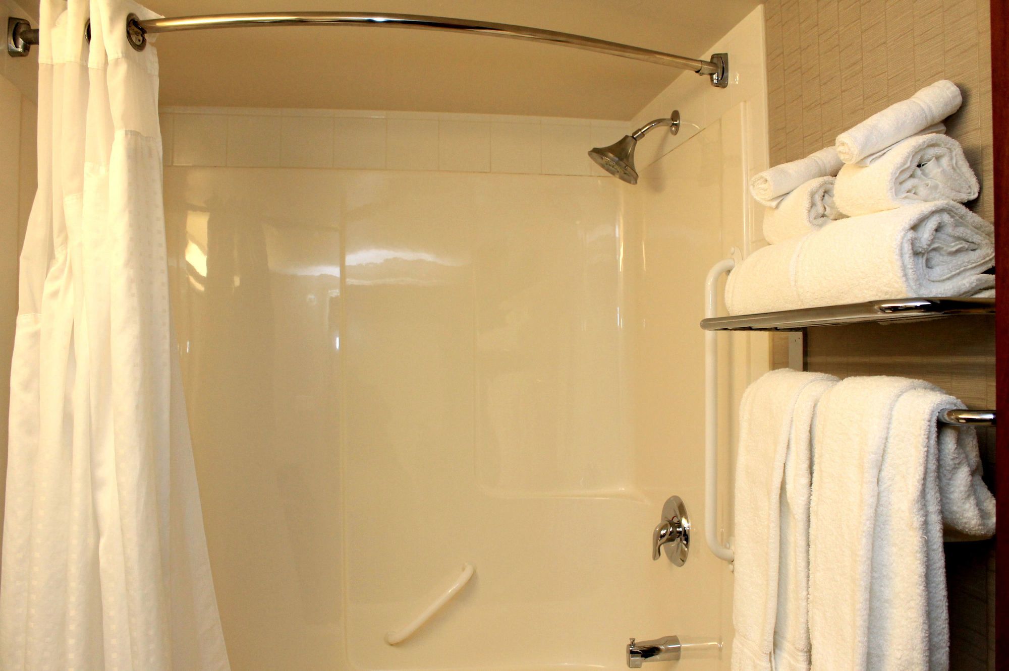 Holiday Inn Express & Suites Sherwood Park-Edmonton Area
