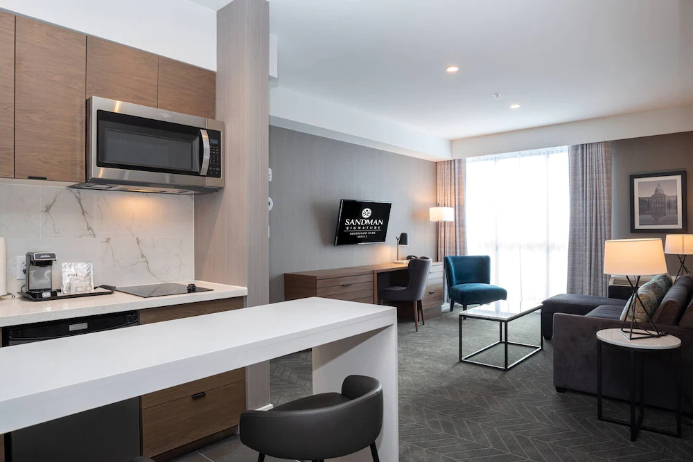 Sandman Signature Sherwood Park Hotel