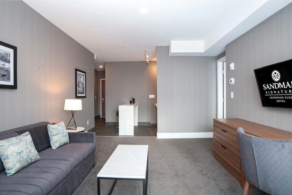 Sandman Signature Sherwood Park Hotel