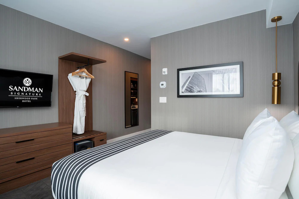 Sandman Signature Sherwood Park Hotel