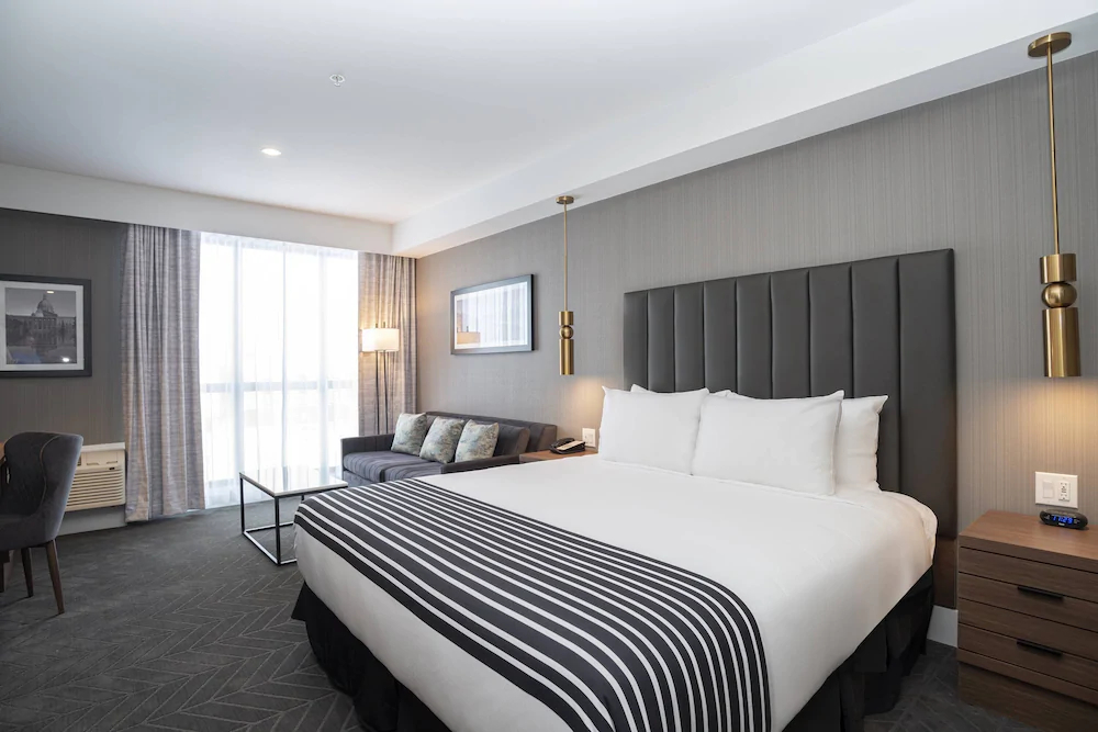 Sandman Signature Sherwood Park Hotel