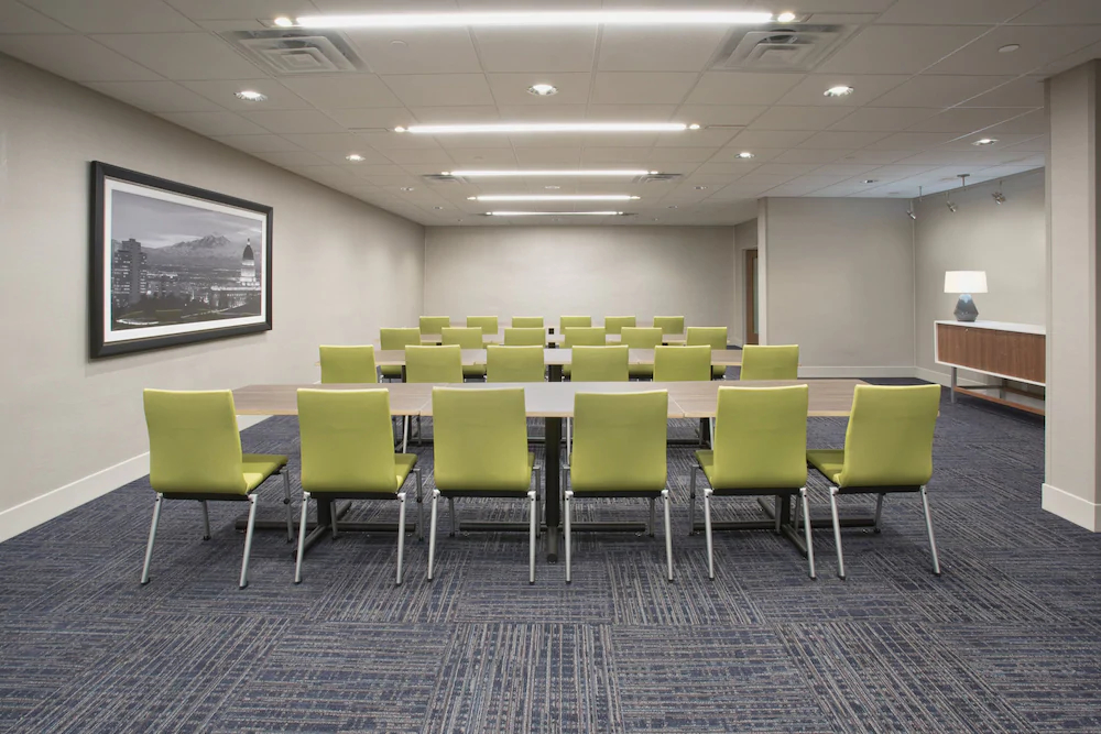 Holiday Inn Express & Suites Edmonton N - St. Albert