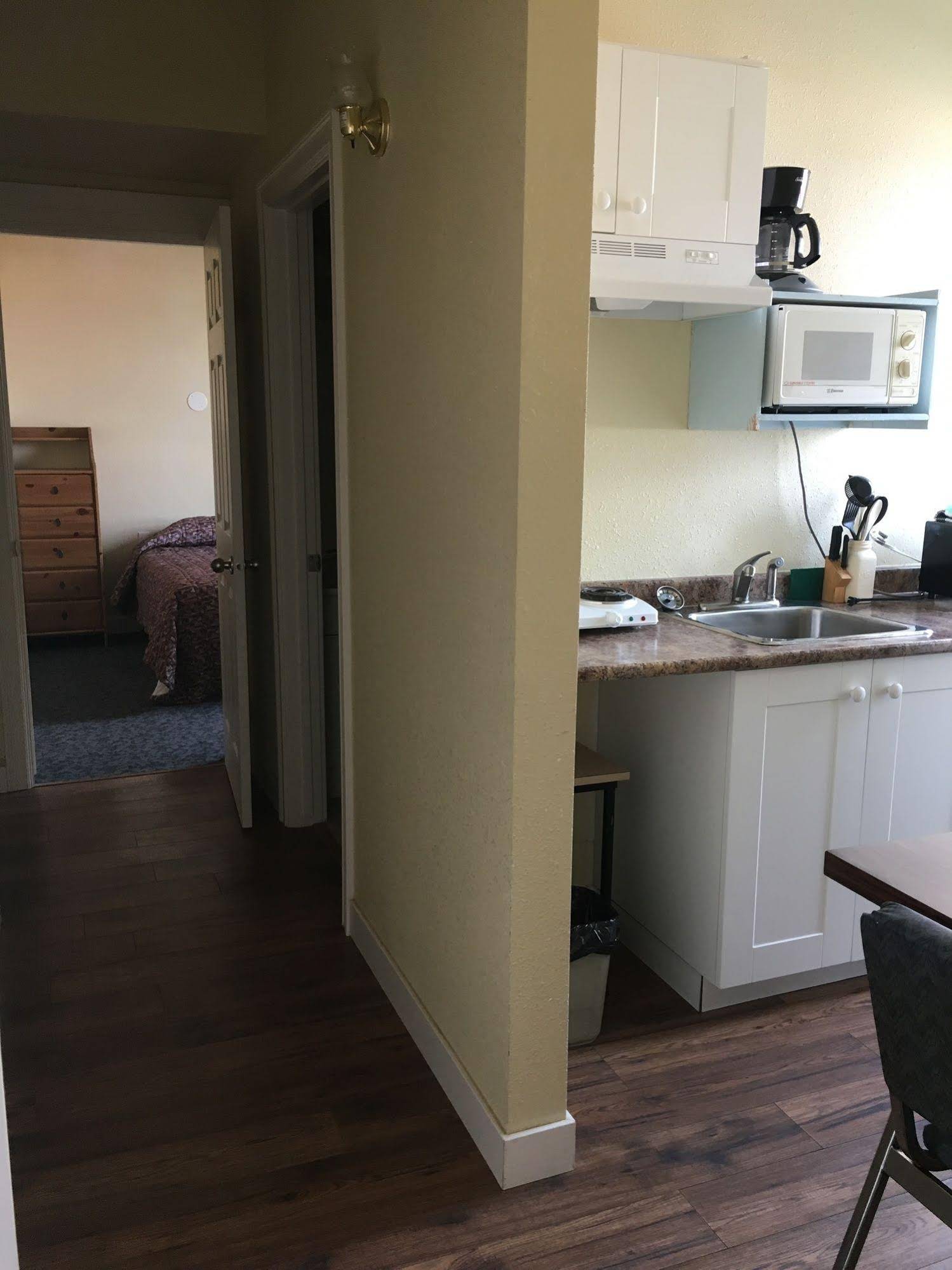 Stettler Hotel