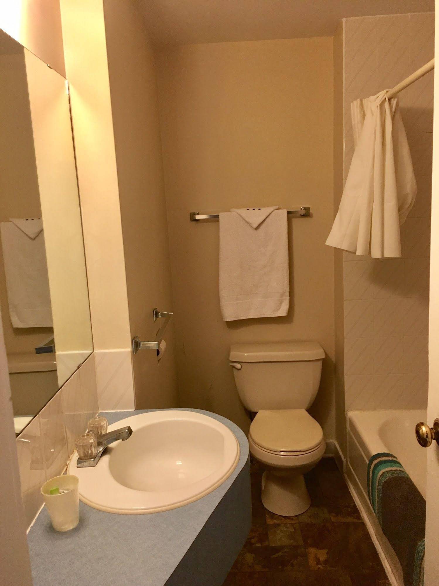 Stettler Hotel