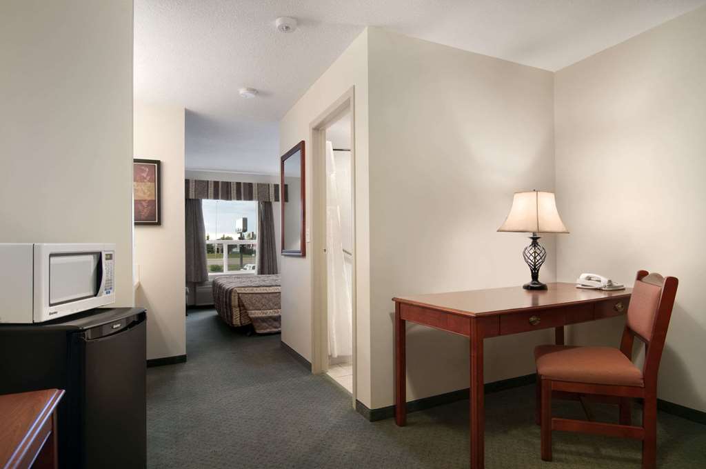 Travelodge by Wyndham Stony Plain