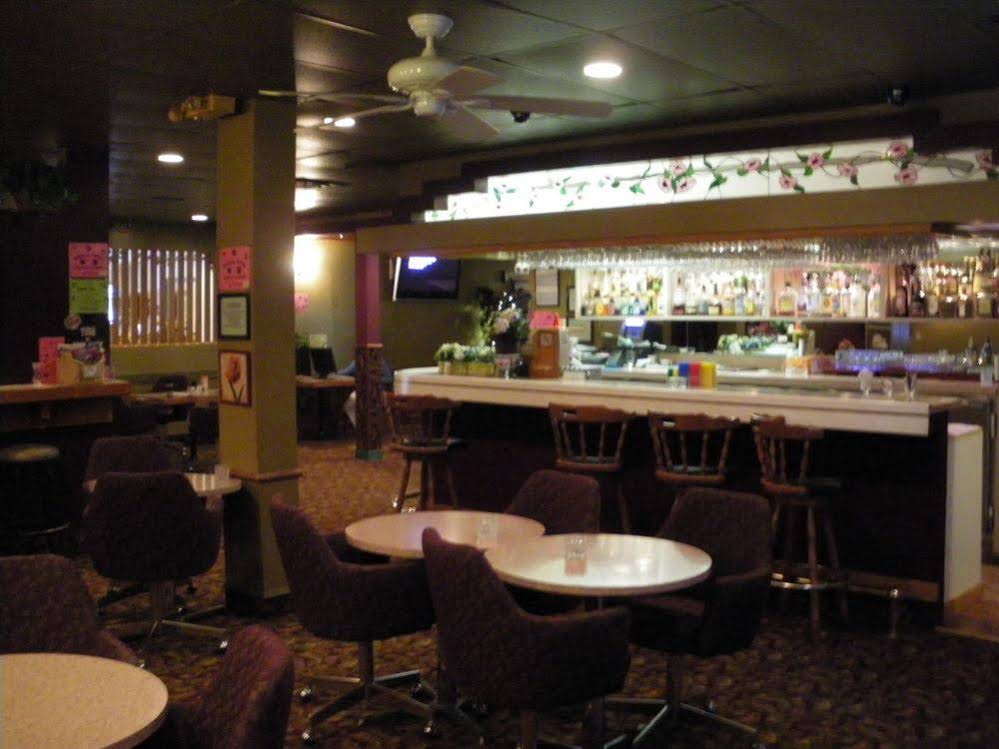 Sundre Motor Inn