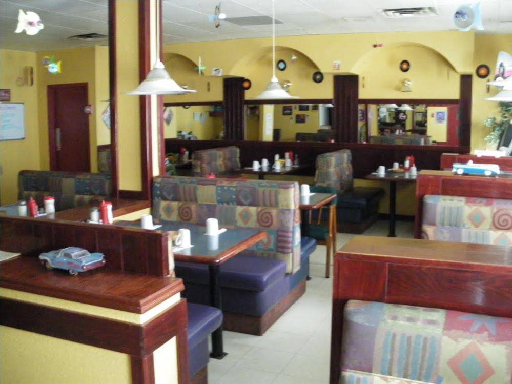 Sundre Motor Inn