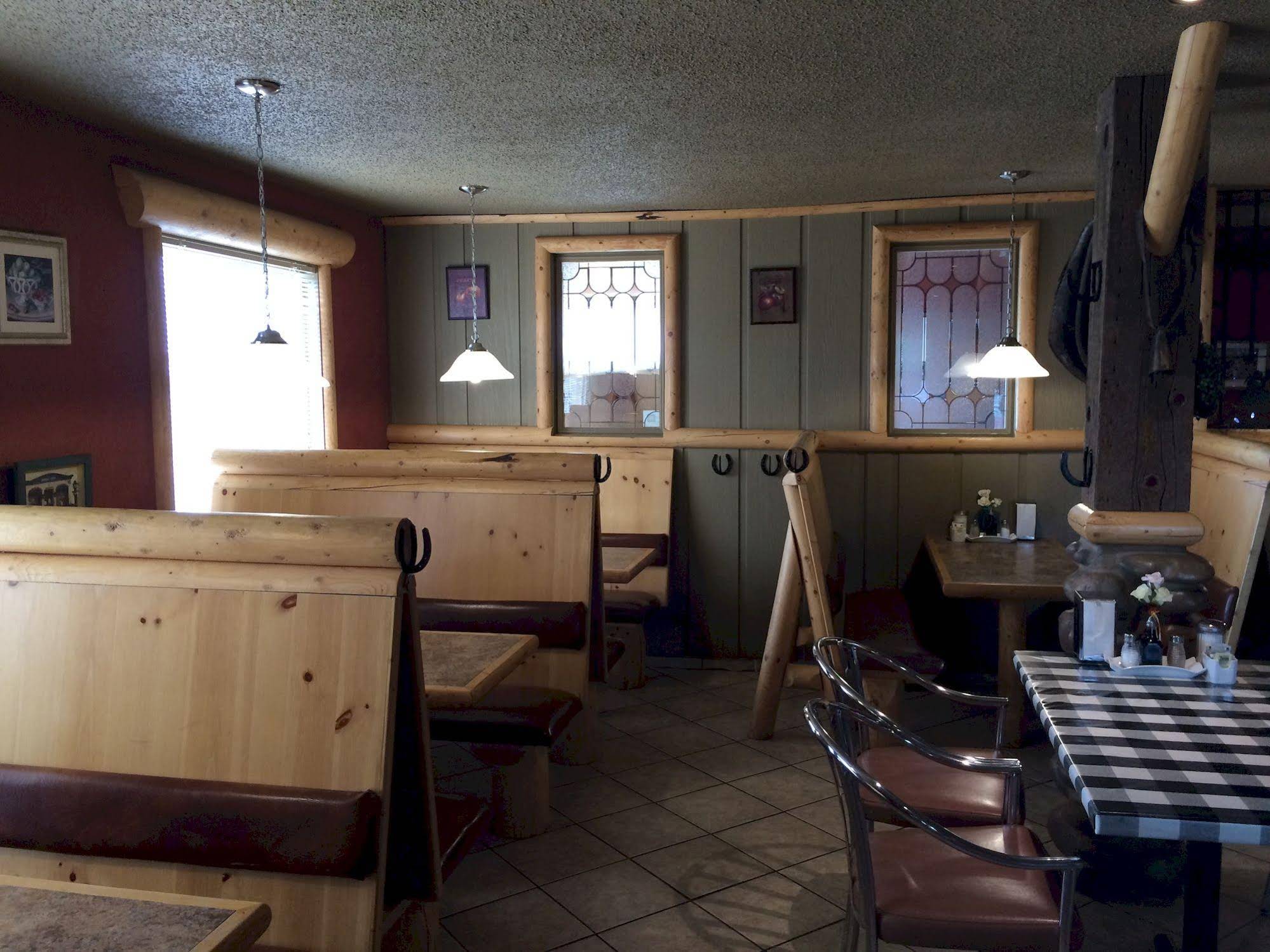 River Road Inn