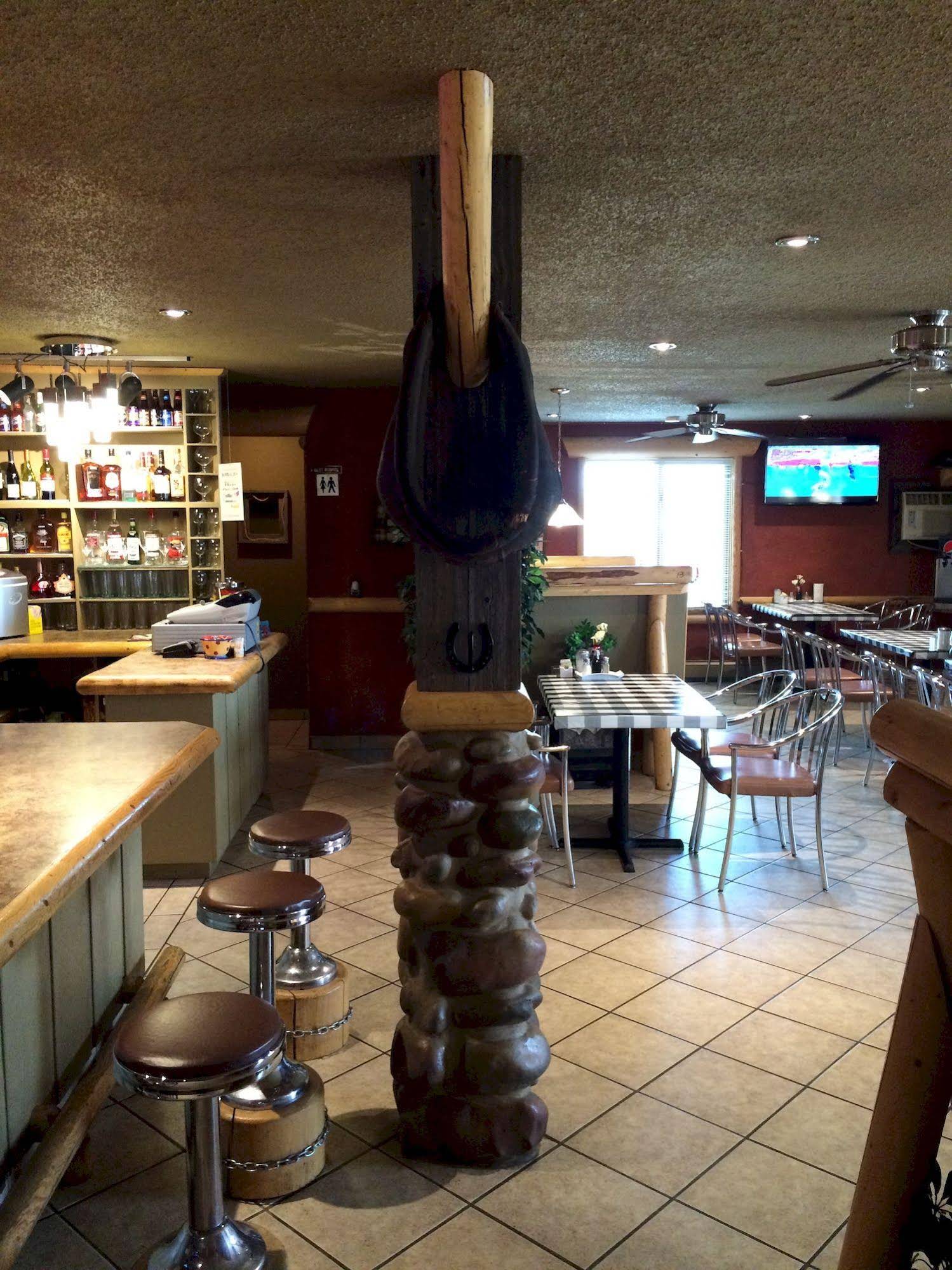 River Road Inn