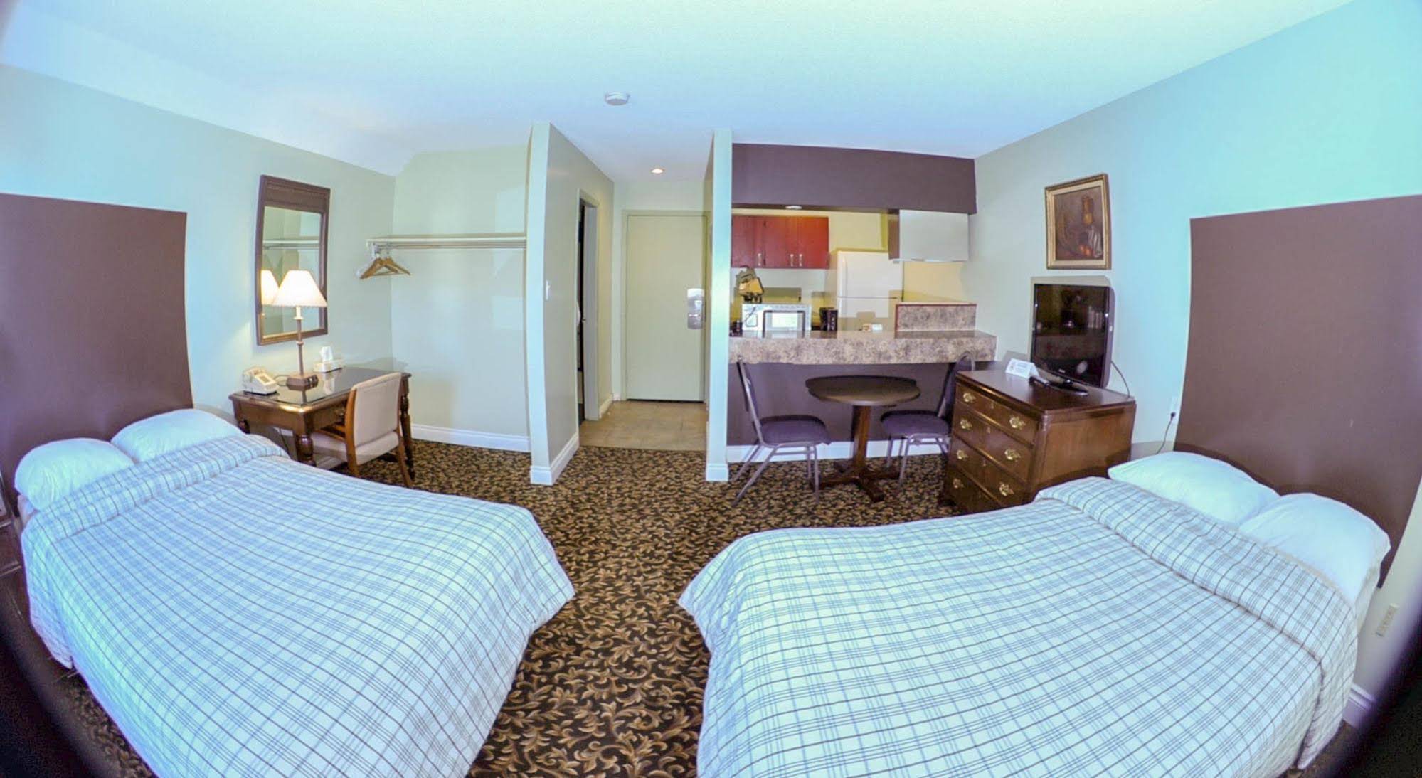 Cloud 9 Inn