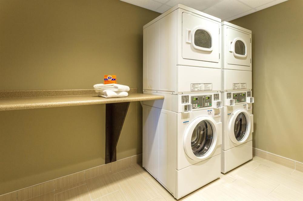 Microtel Inn & Suites by Wyndham Whitecourt