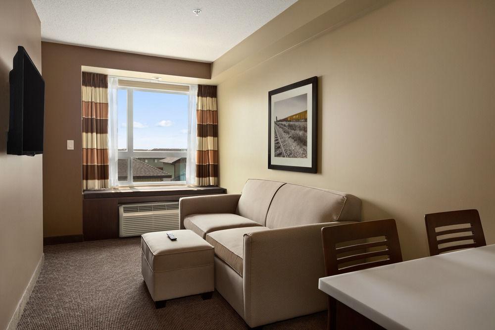 Microtel Inn & Suites by Wyndham Whitecourt
