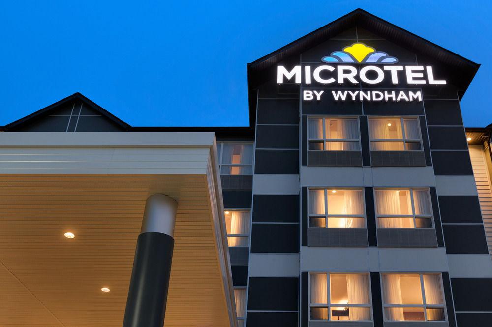 Microtel Inn & Suites by Wyndham Whitecourt