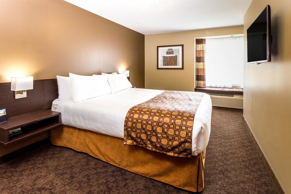 Microtel Inn & Suites by Wyndham Whitecourt