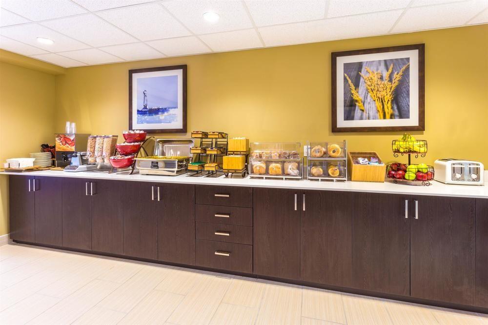 Microtel Inn & Suites by Wyndham Whitecourt