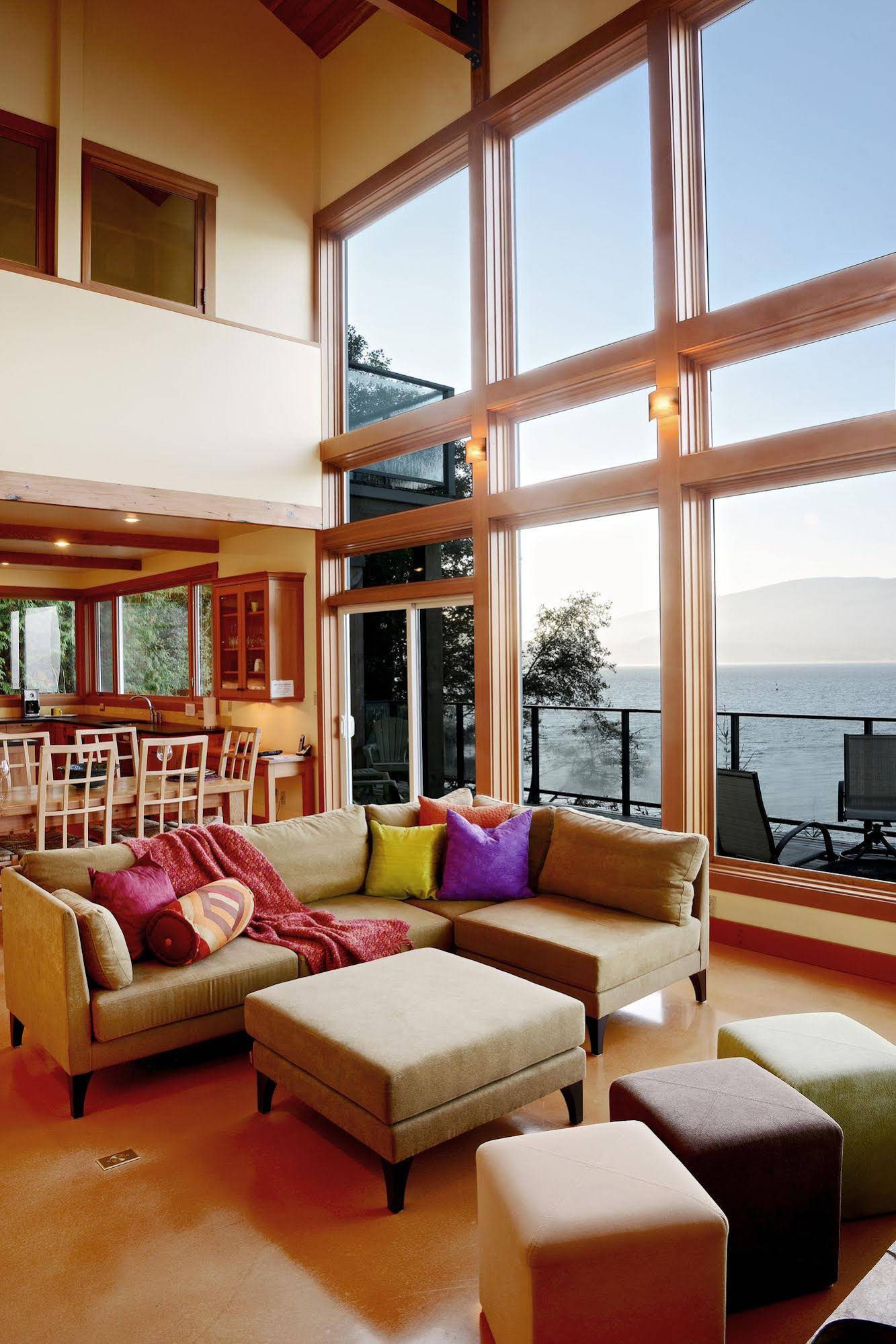 Eastman Waterfront Cottage