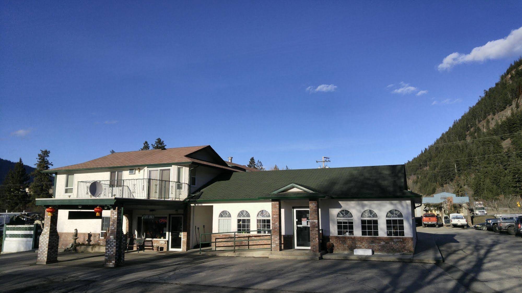 Chase Country Inn Motel