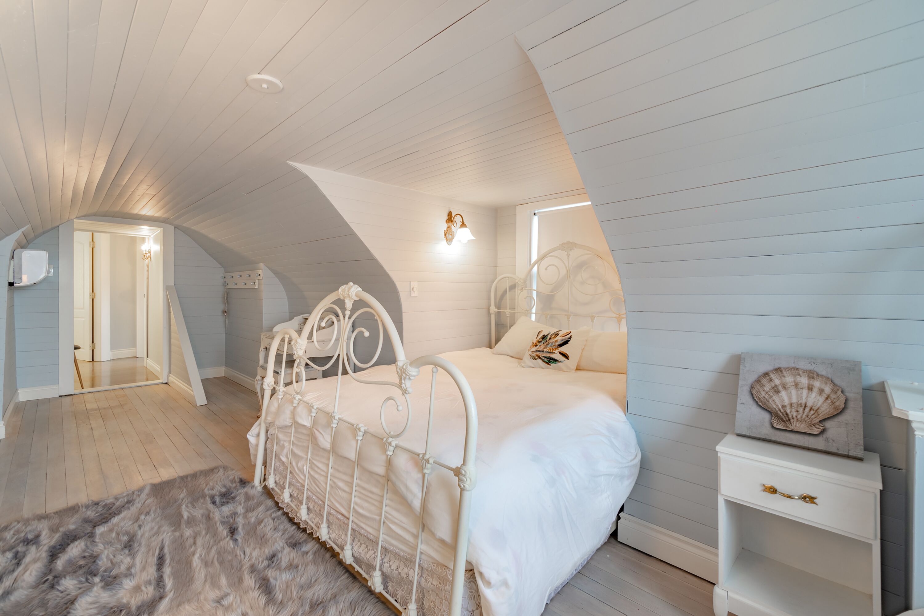 The Cottage and Castle