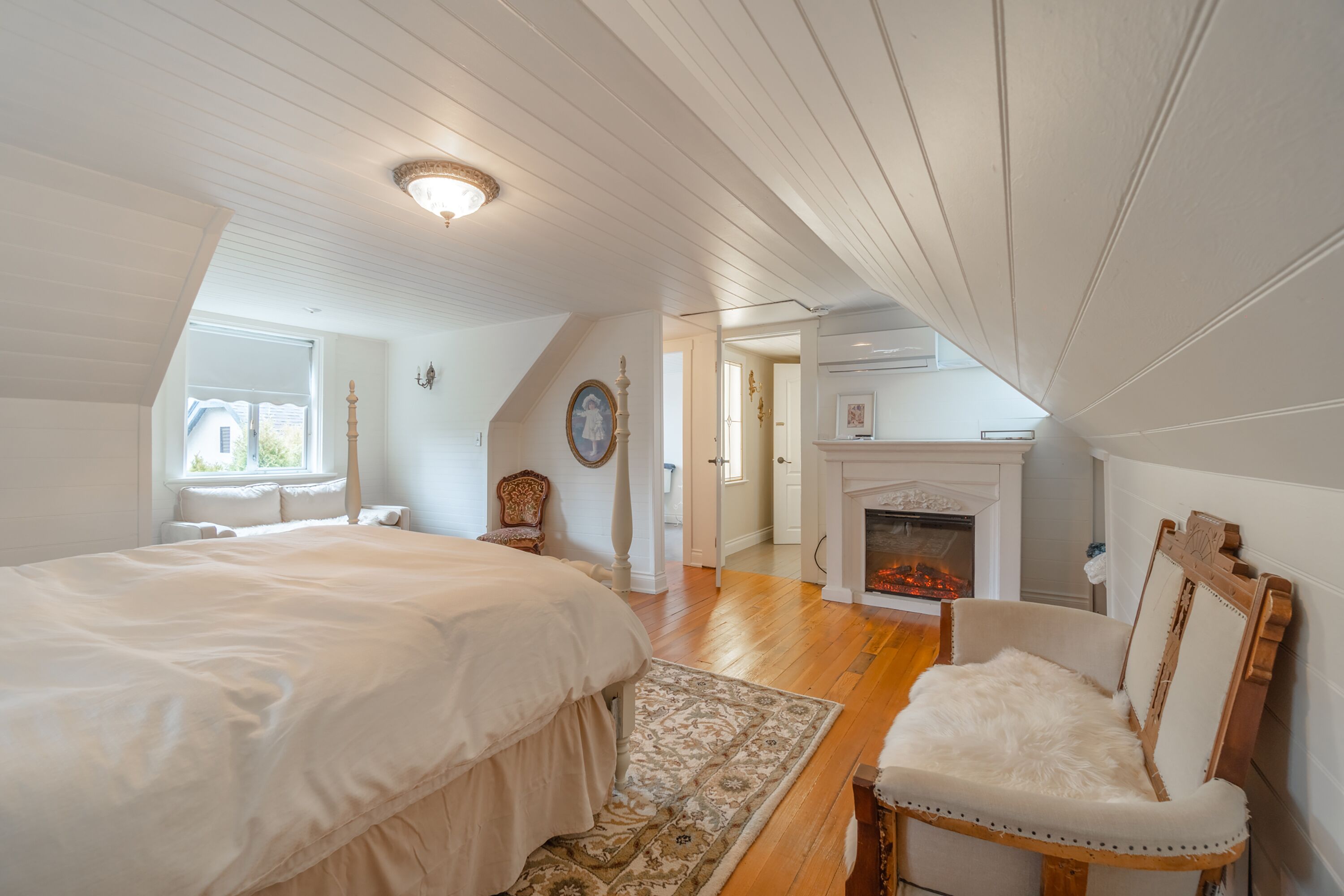 The Cottage and Castle