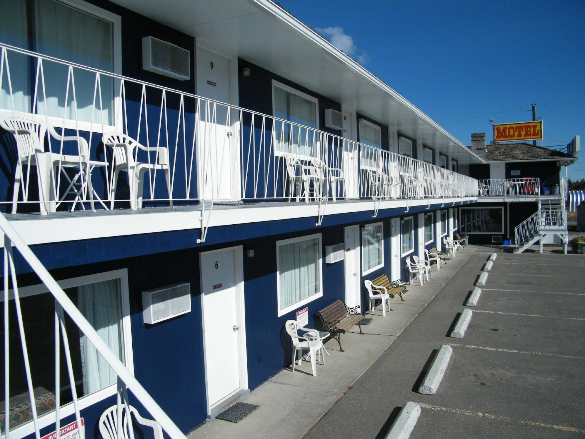 Round Up Motel