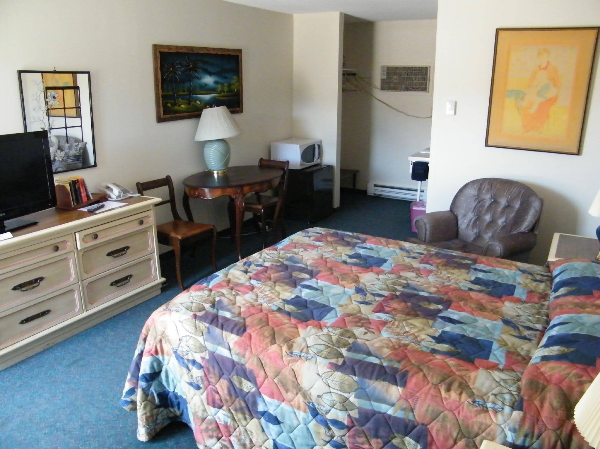 Round Up Motel
