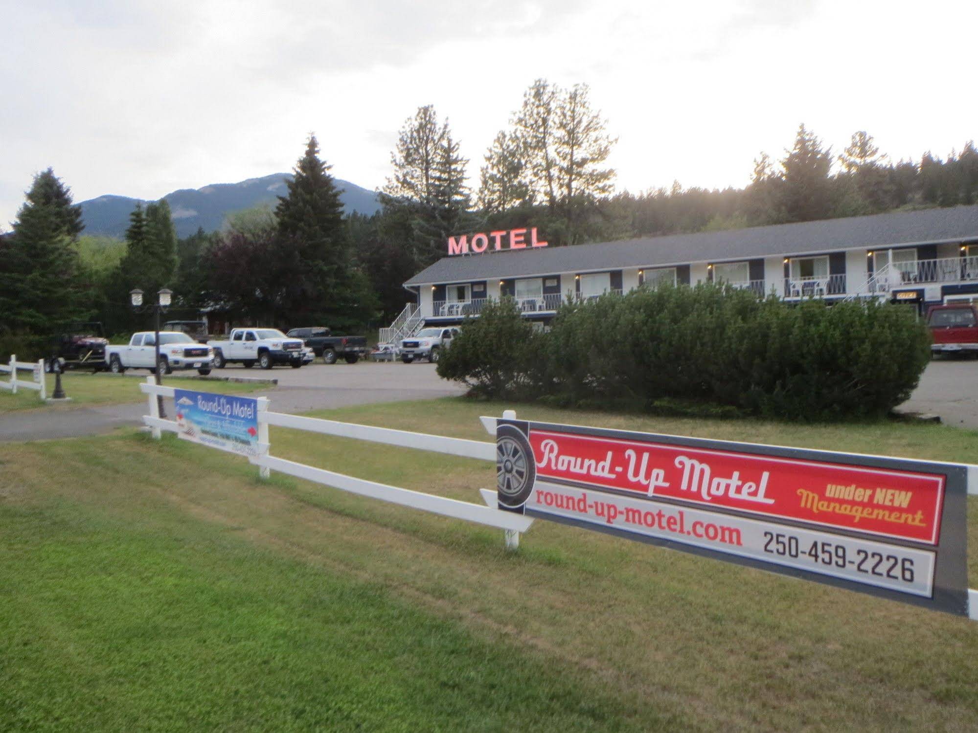 Round Up Motel