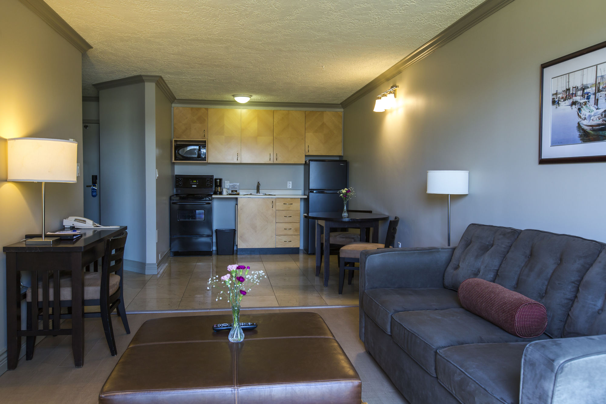 Oceanfront Suites At Cowichan Bay