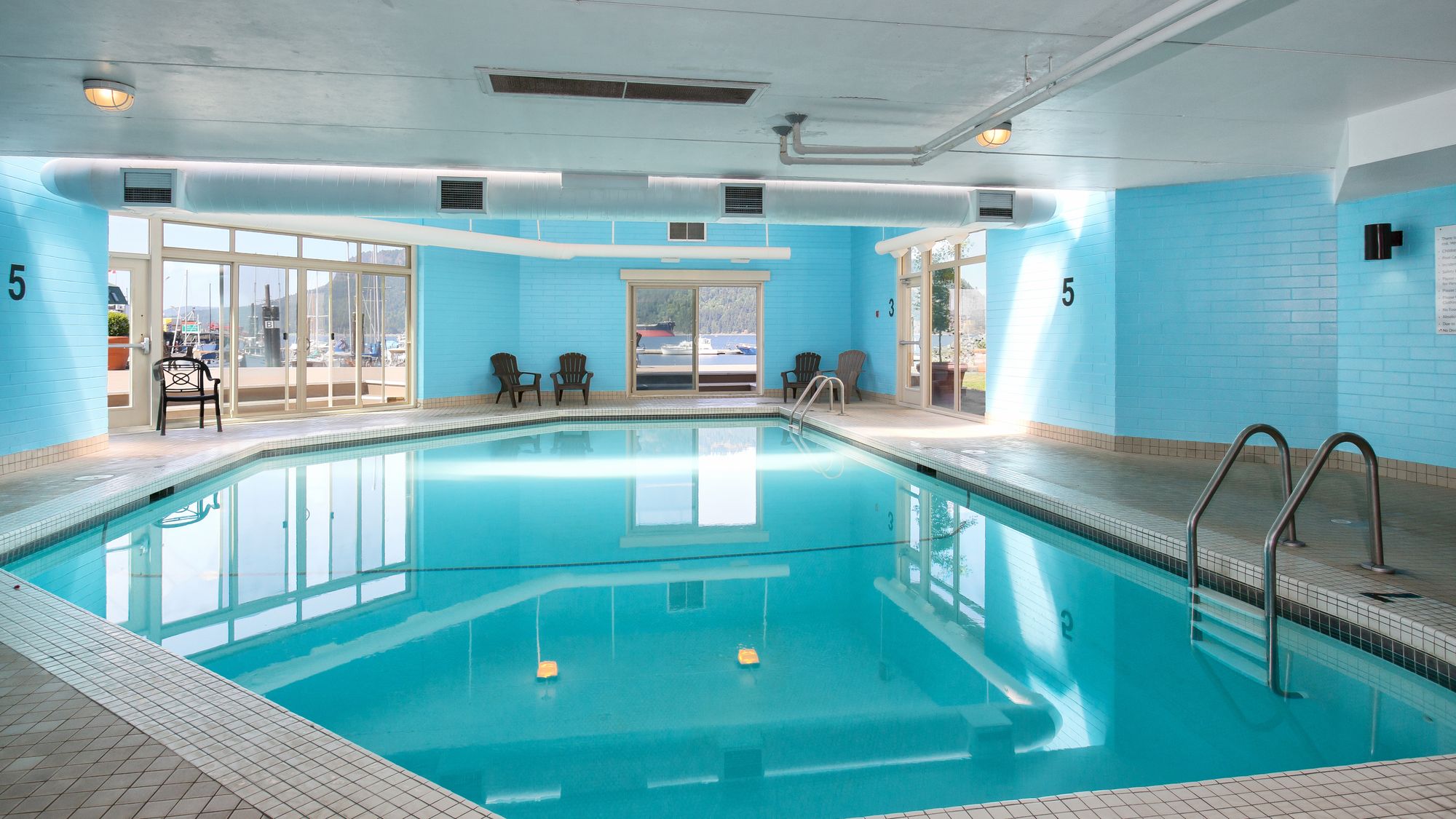 Oceanfront Suites At Cowichan Bay