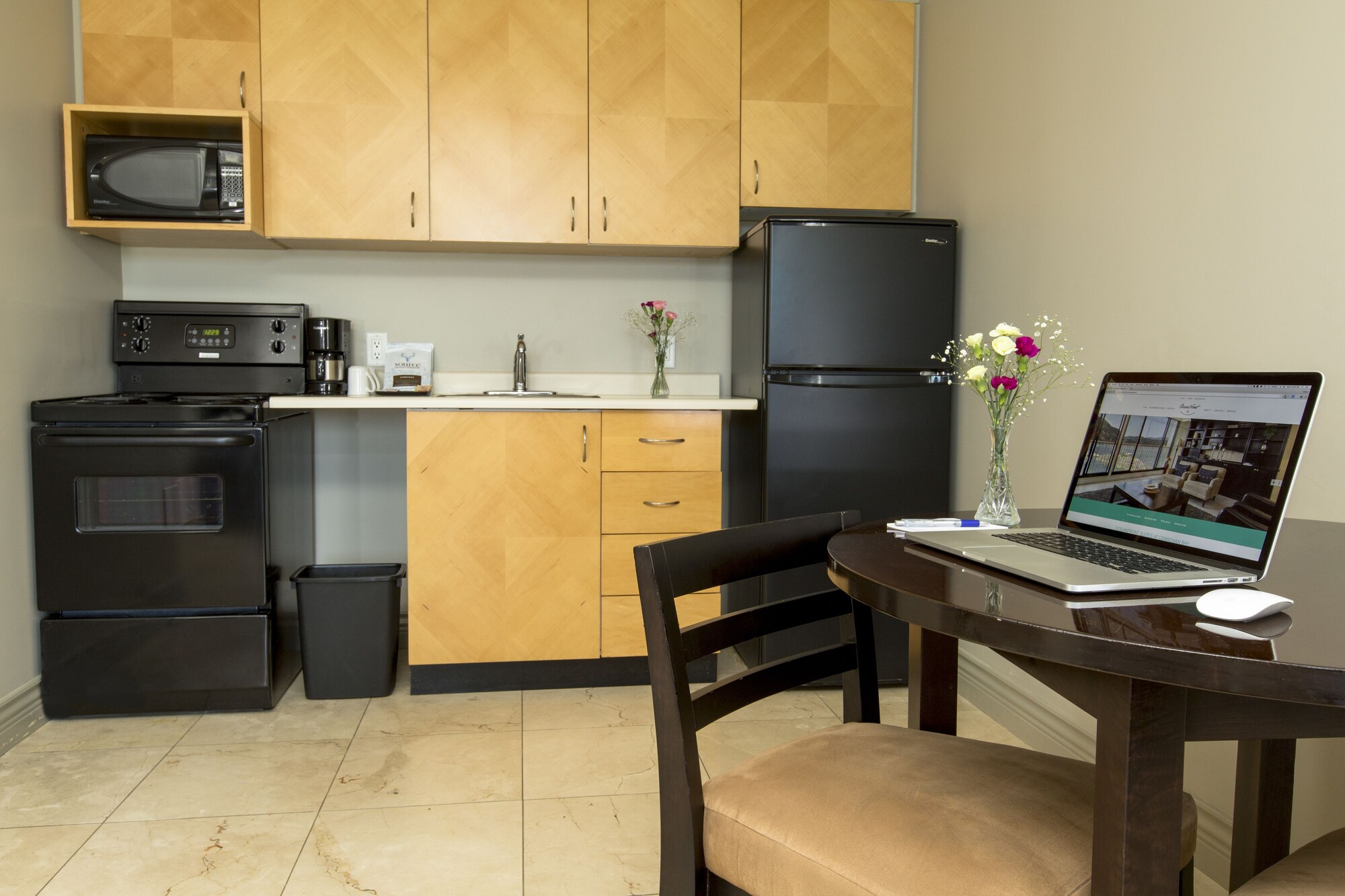 Oceanfront Suites At Cowichan Bay