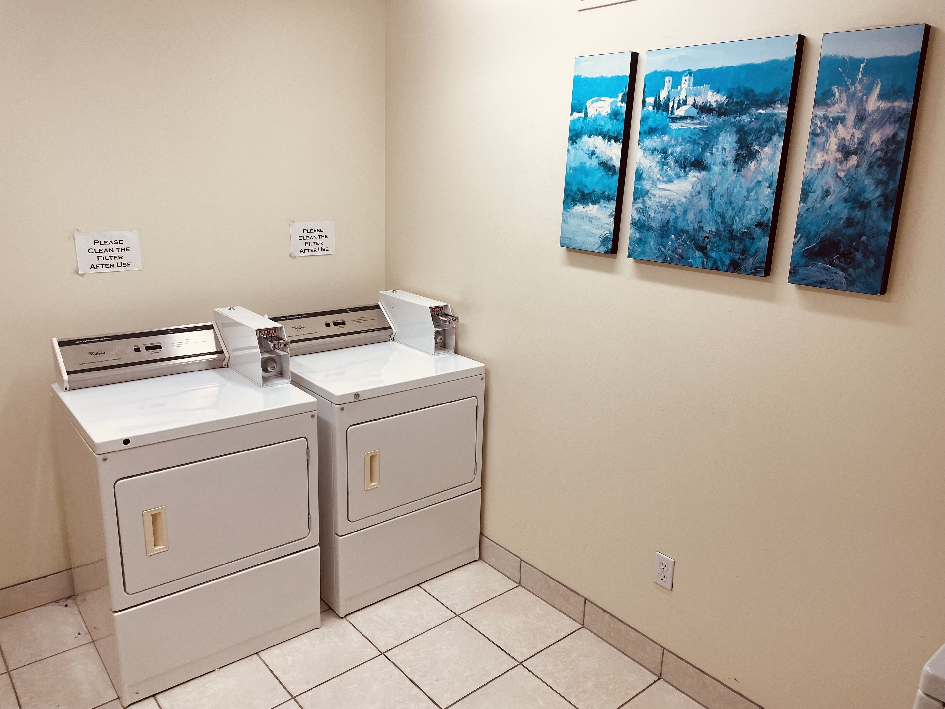 Aurora Park Inn & Suites