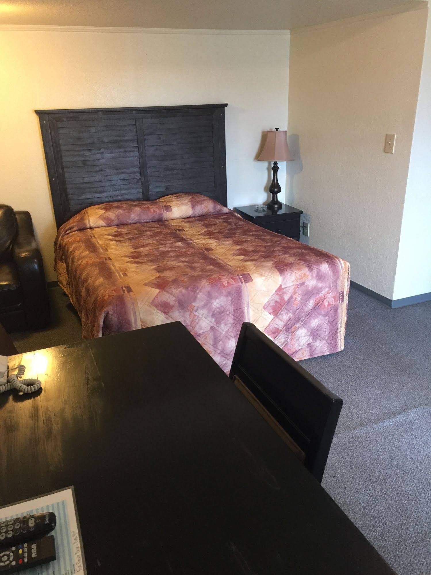 Voyageur Motor Inn