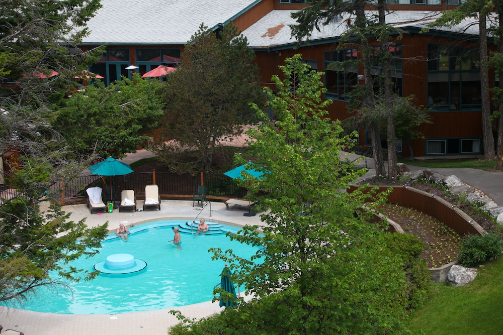 Fairmont Hot Springs Resort