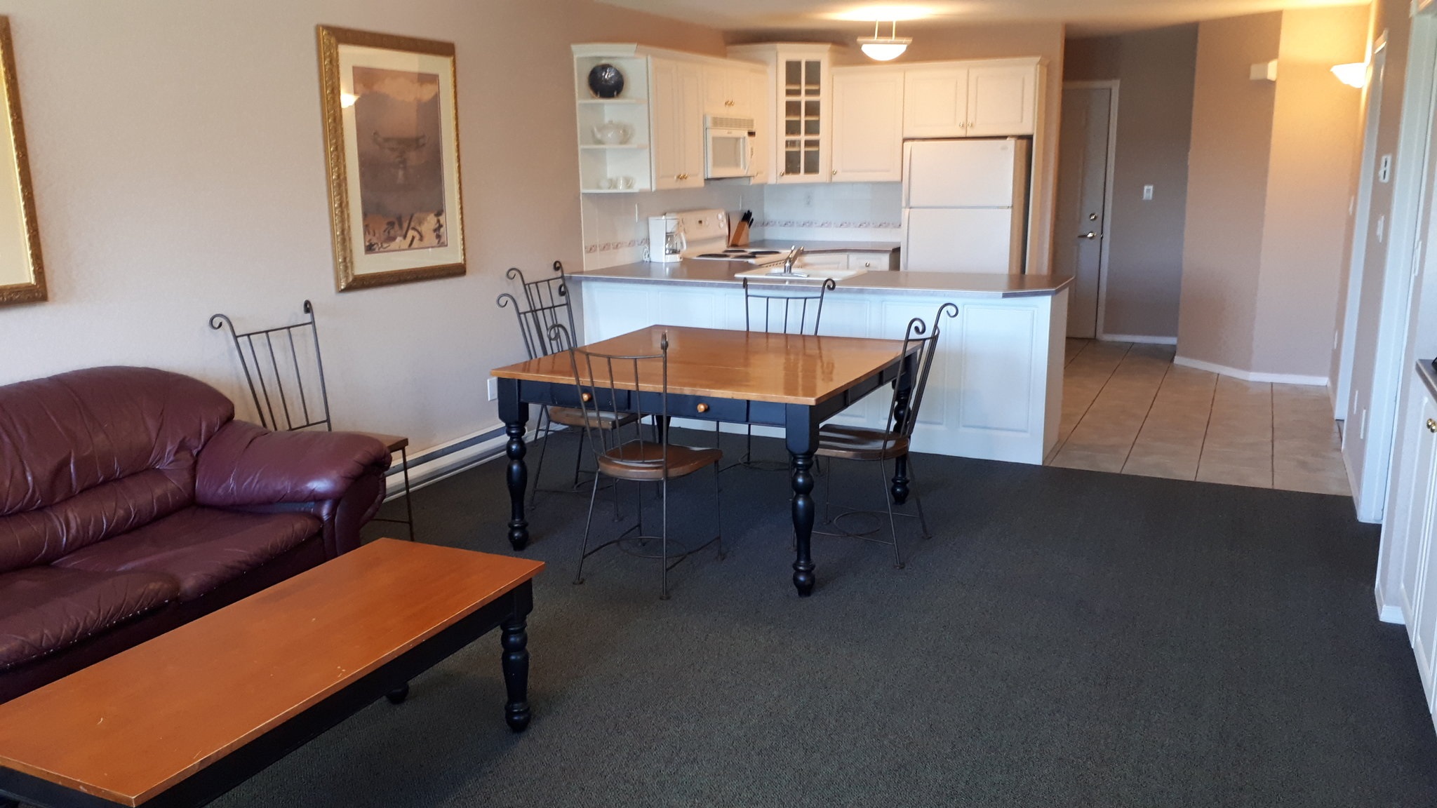 Mountain View Suites