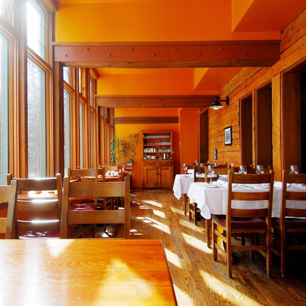 Emerald Lake Lodge