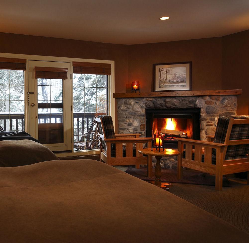 Emerald Lake Lodge