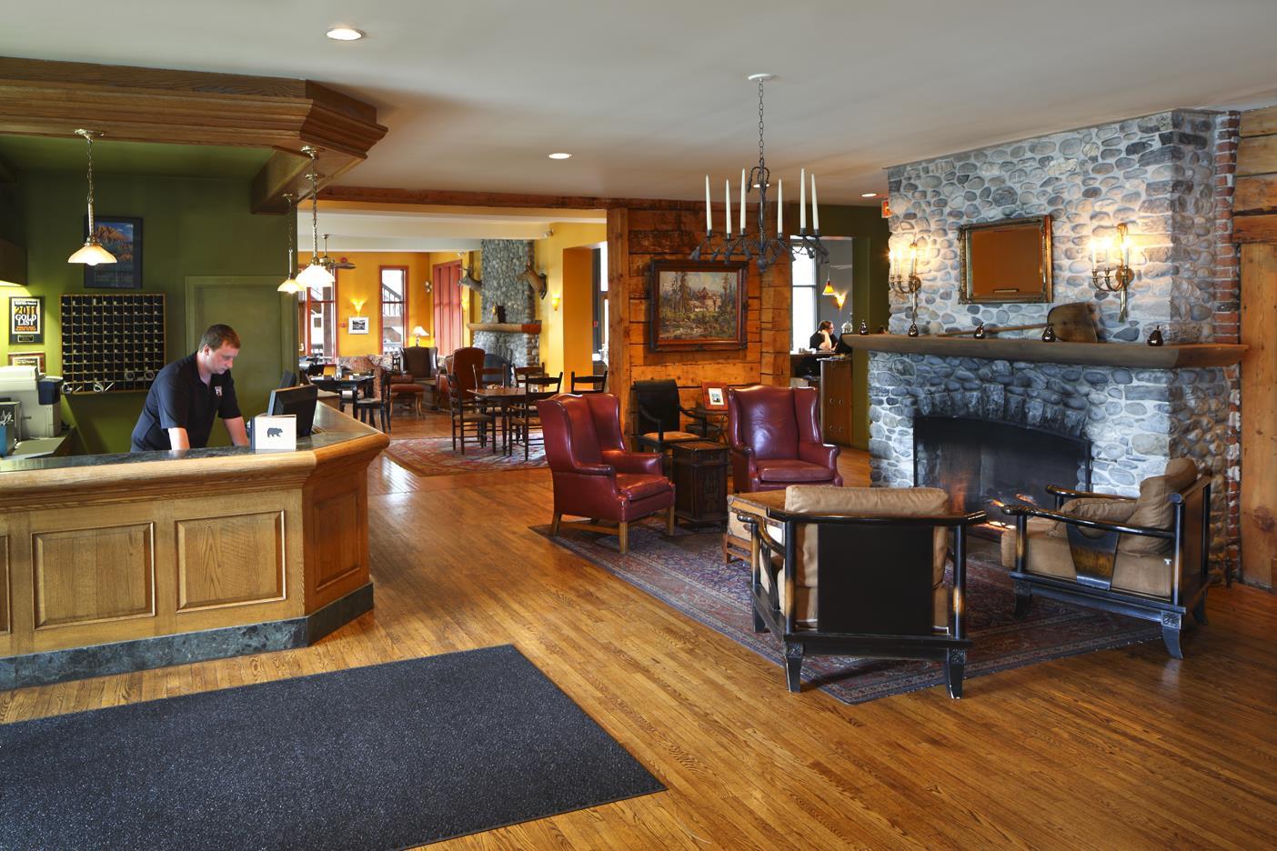 Emerald Lake Lodge