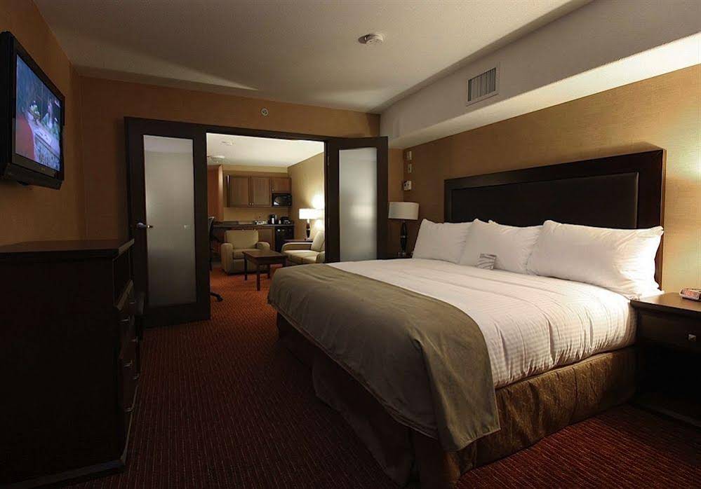 Pomeroy Hotel & Conference Centre