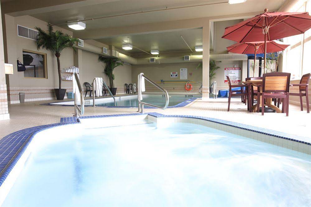 Pomeroy Hotel & Conference Centre