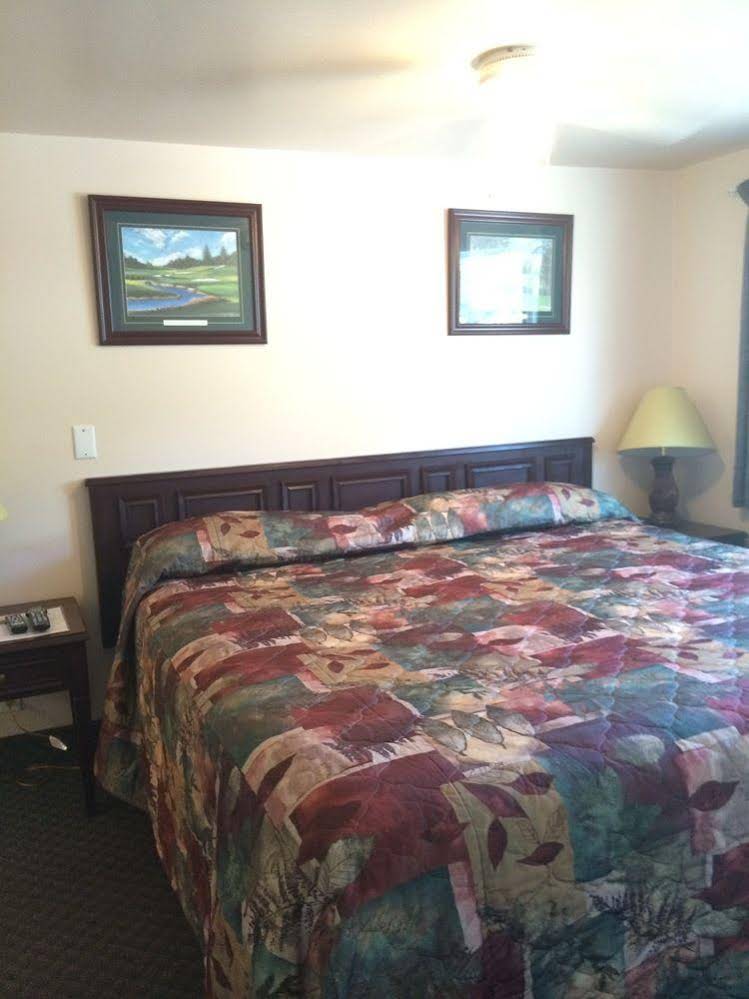 Johnny's Motel