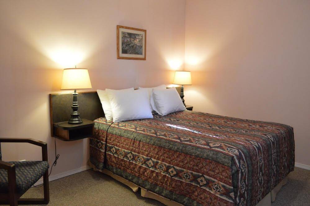 Western Traveller Motel