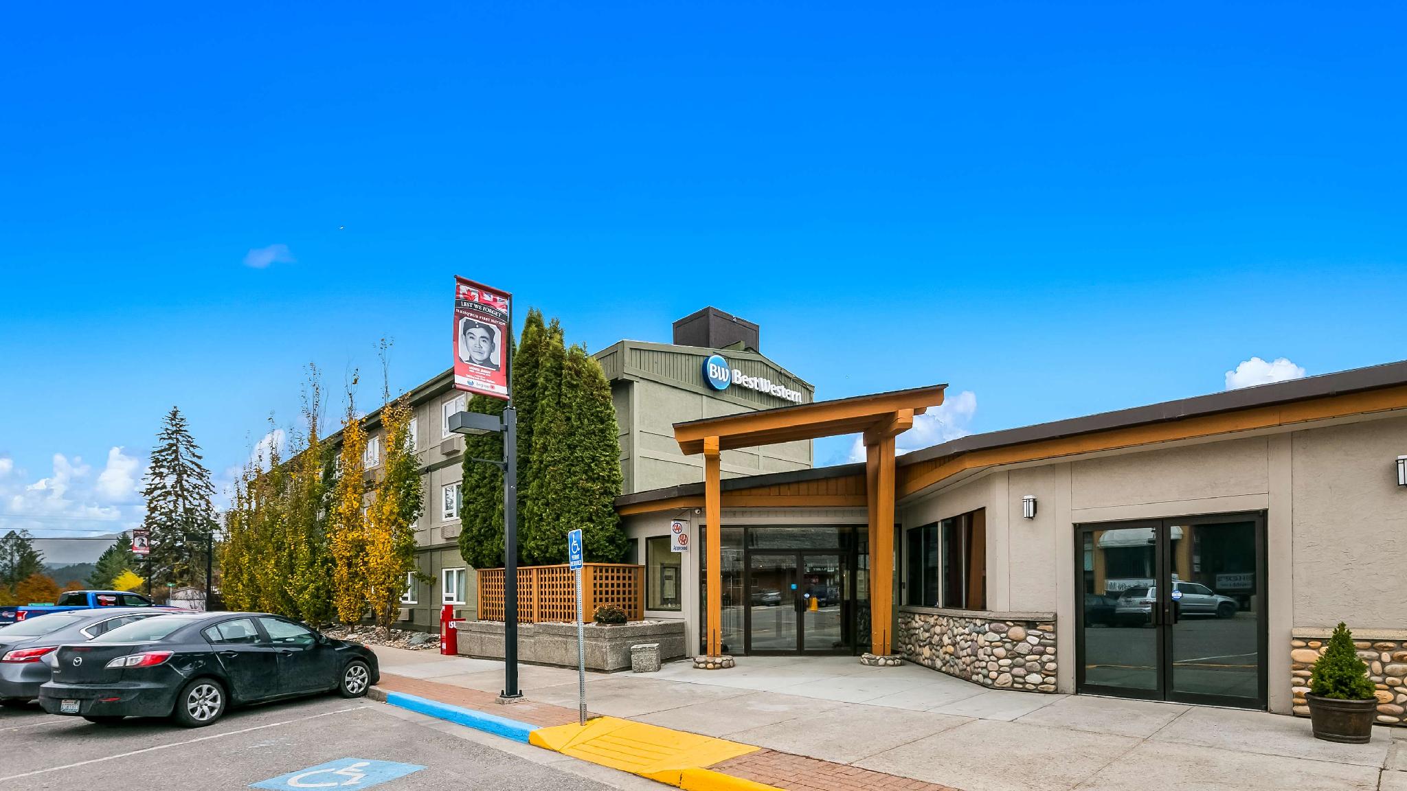Invermere Inn