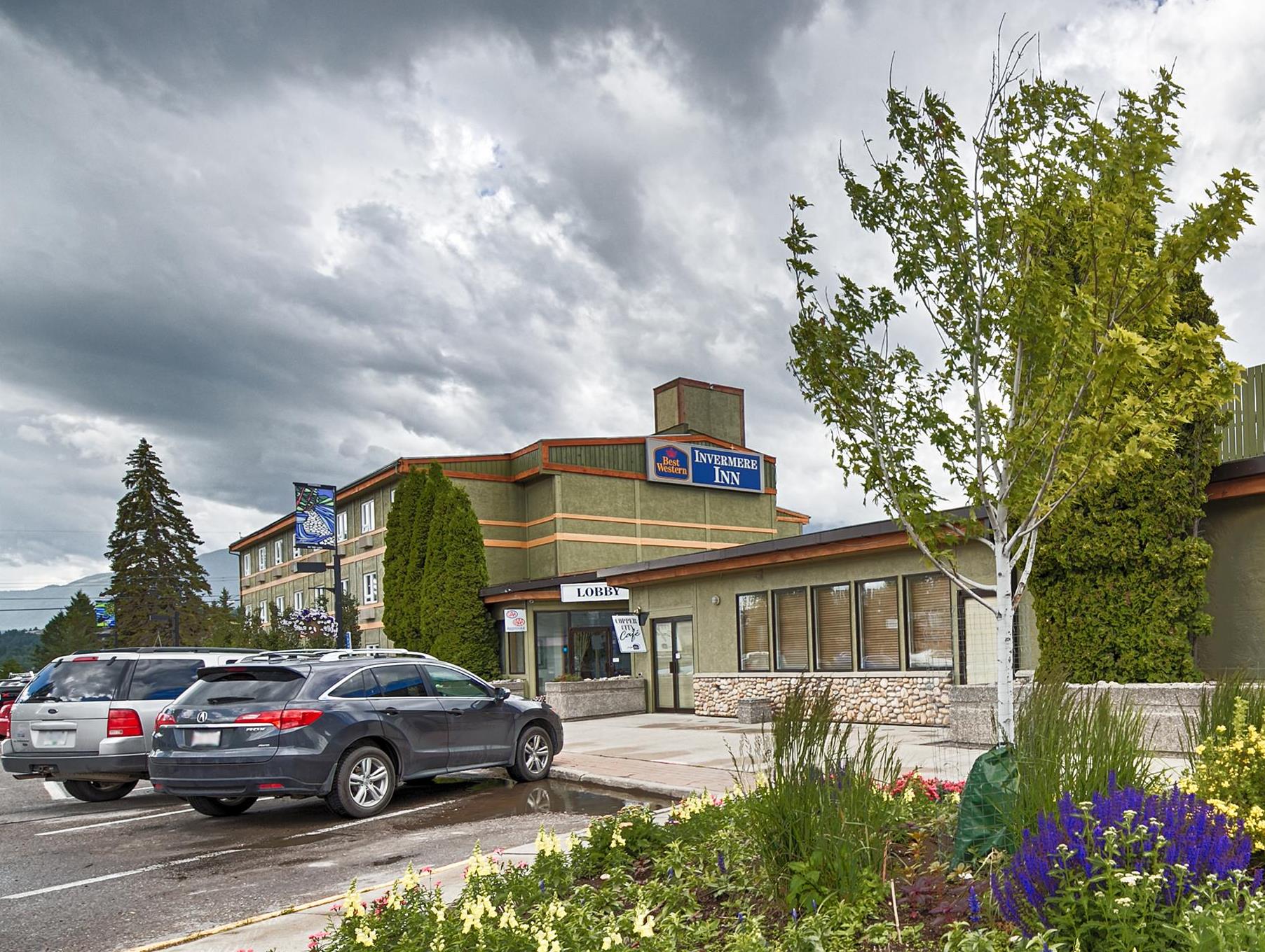 Invermere Inn