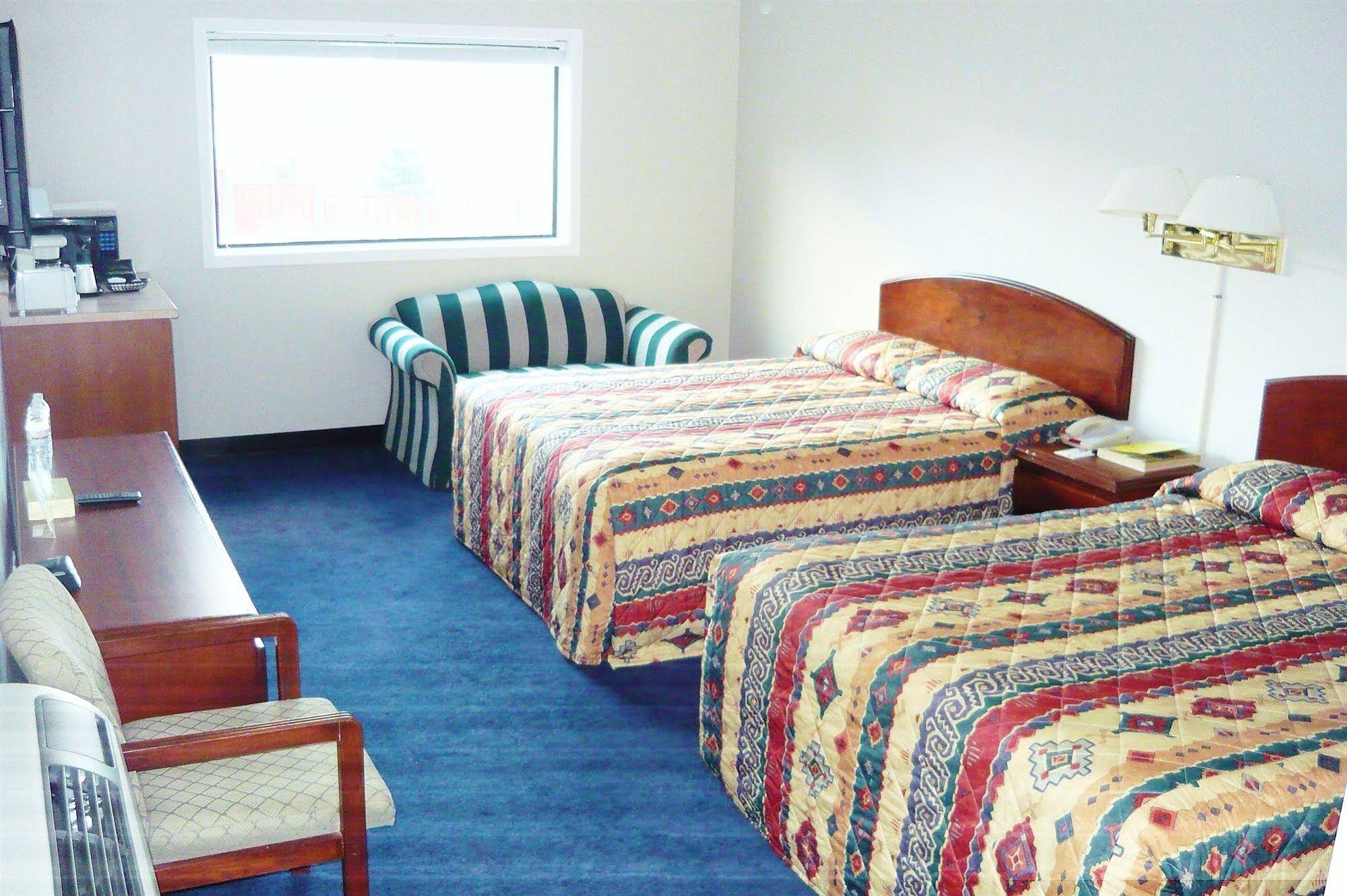 Canadas Best Value Inn & Suites Kamloops
