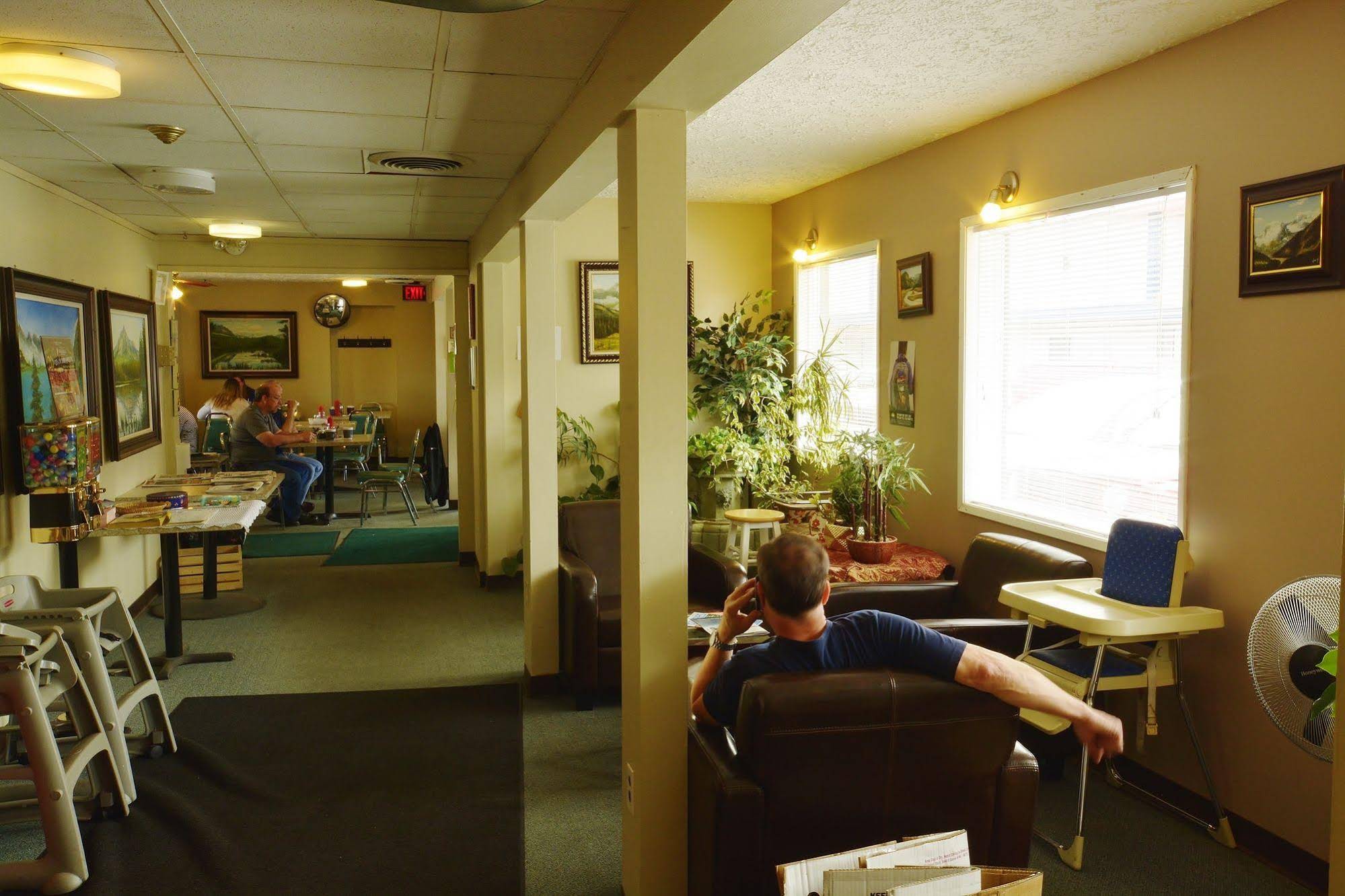 Canadas Best Value Inn & Suites Kamloops
