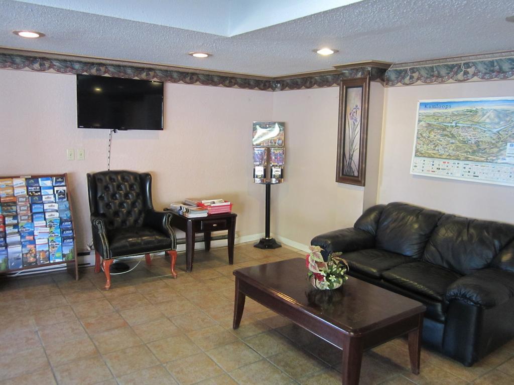 Knights Inn Kamloops