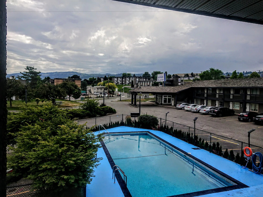 The Vista Inn